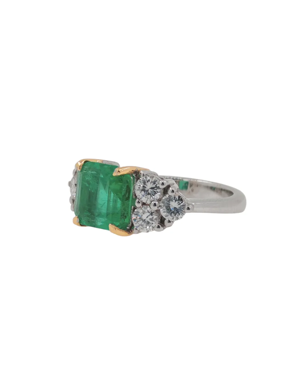 Anello in oro bianco 18kt con smeraldo e diamanti, smeraldo da 2,70 carati, foto 3 di 5