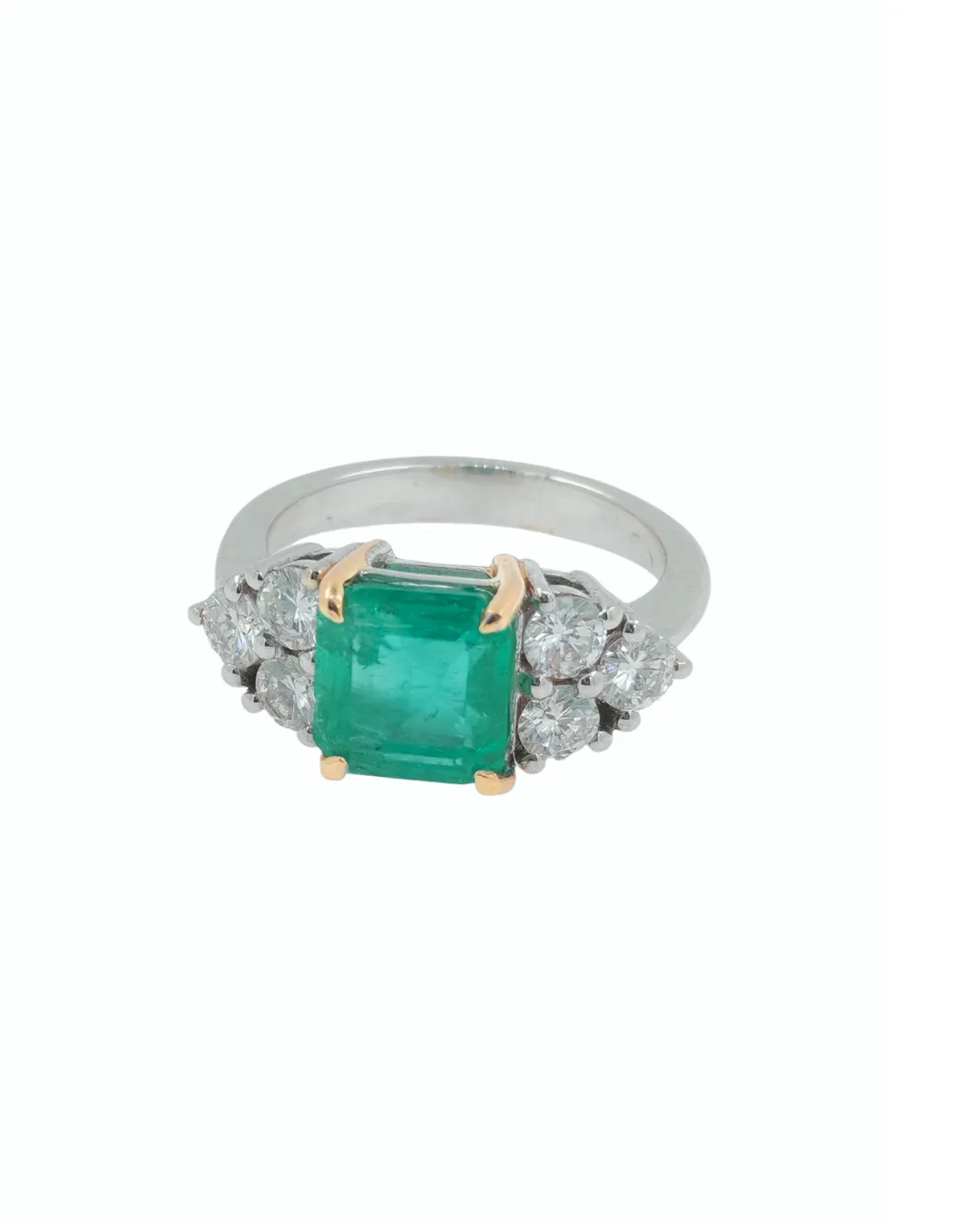 Anello in oro bianco 18kt con smeraldo e diamanti, smeraldo da 2,70 carati, foto 2 di 5