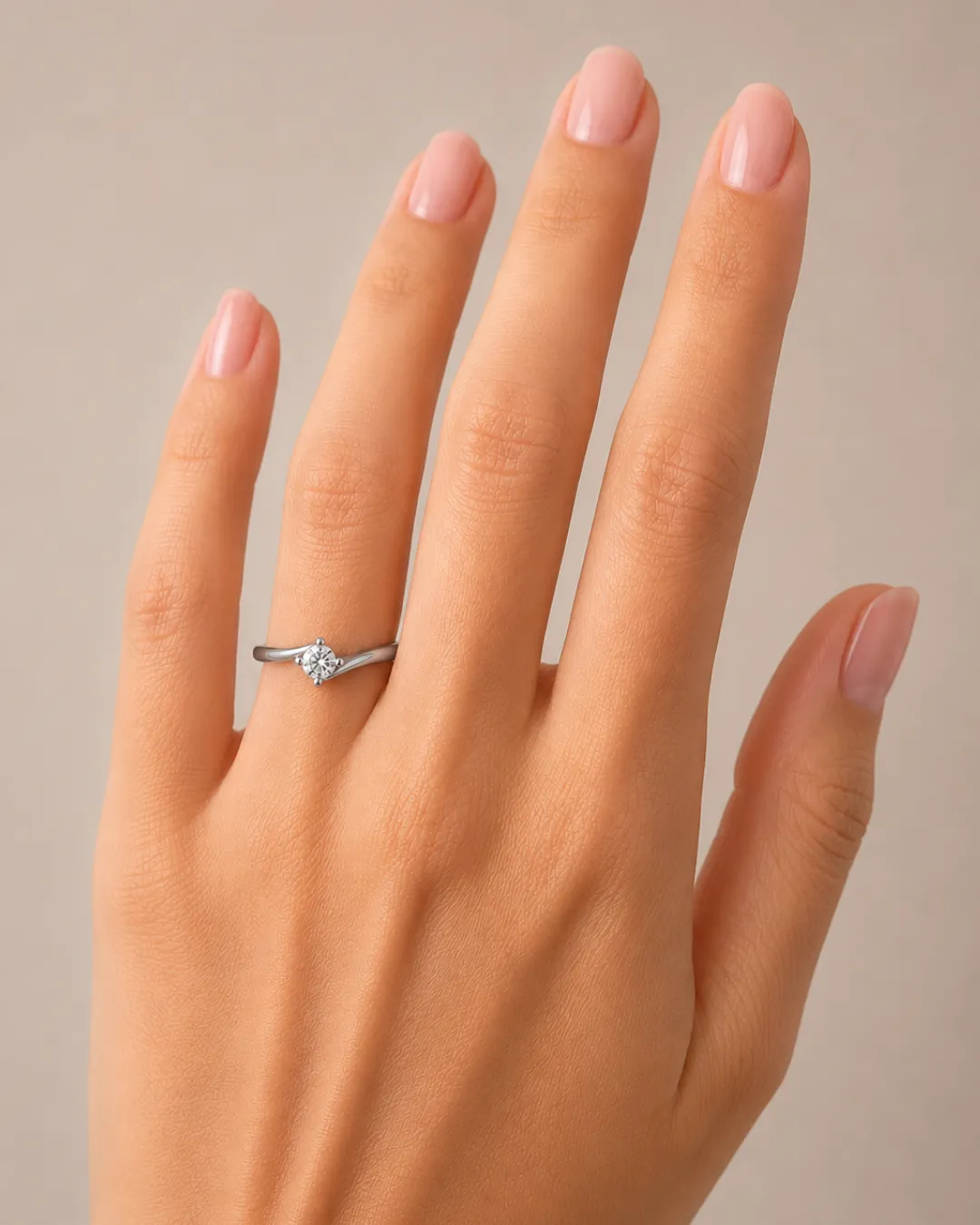 Solitario in oro bianco 18kt con diamante da 0,19 carati — vista 5