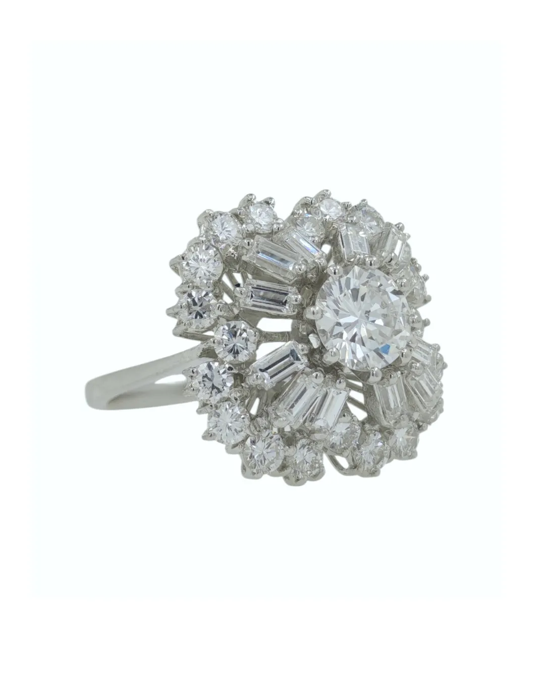 Anello in oro bianco 18kt con diamanti naturali, diamante centrale da 0,94 carati, foto 2 di 4