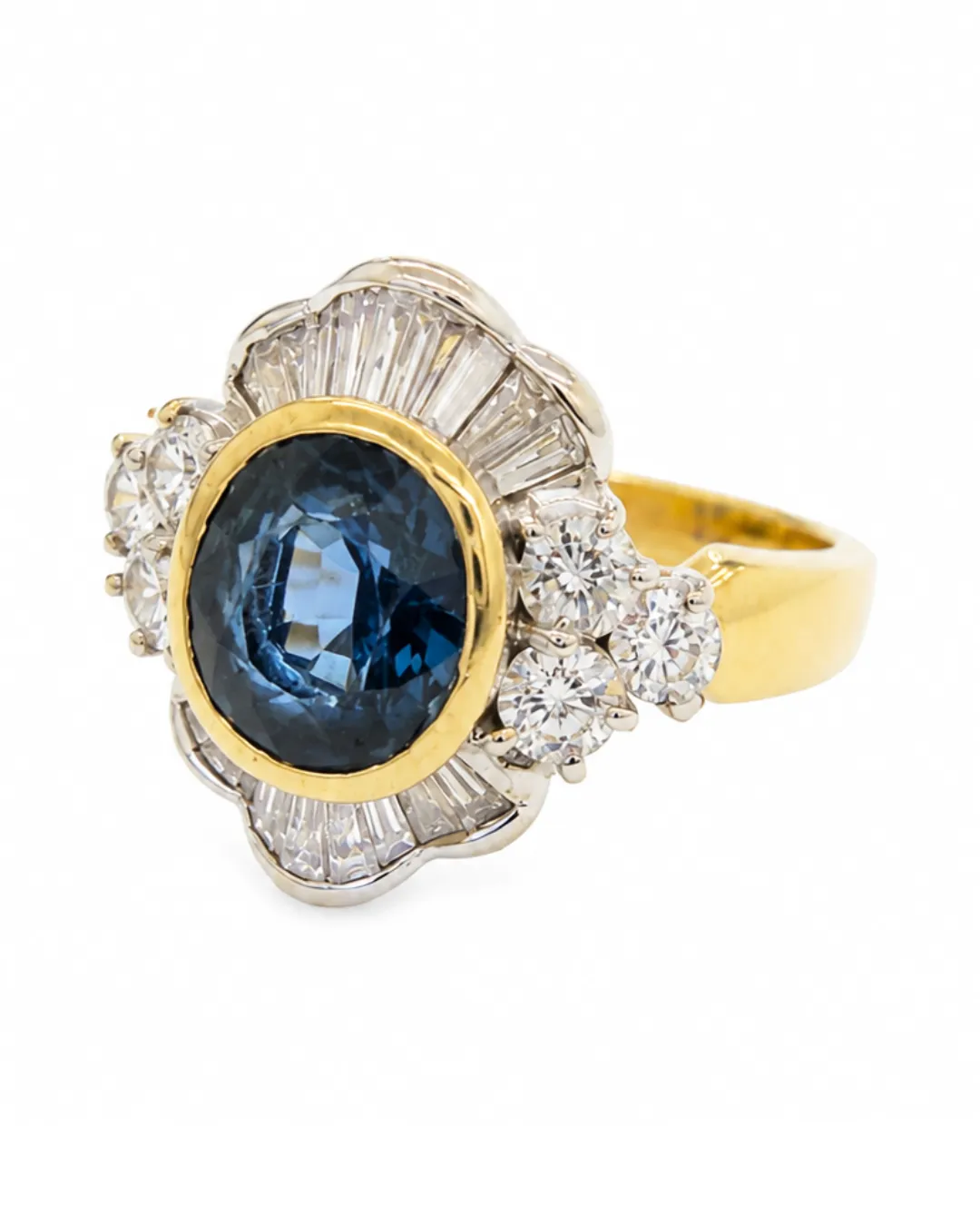 Anello in oro giallo 18kt con zaffiro naturale e diamanti, foto 2 di 4