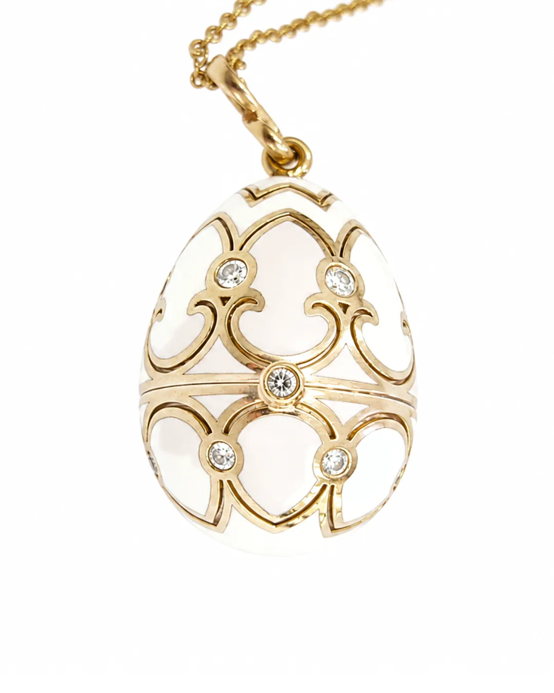 Collana Fabergé in oro bianco e giallo 18kt con medaglione apribile, diamanti e foca in lacca bianca, foto 3 di 8