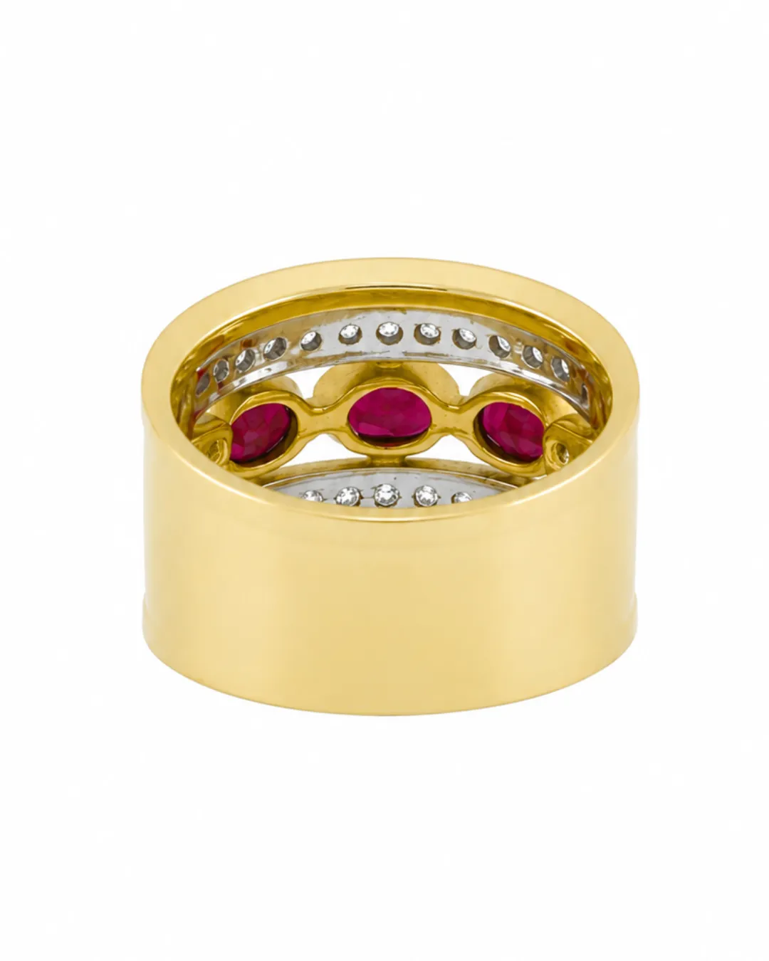 Anello in oro giallo e bianco 18kt con tre rubini centrali e diamanti brillanti, foto 4 di 5
