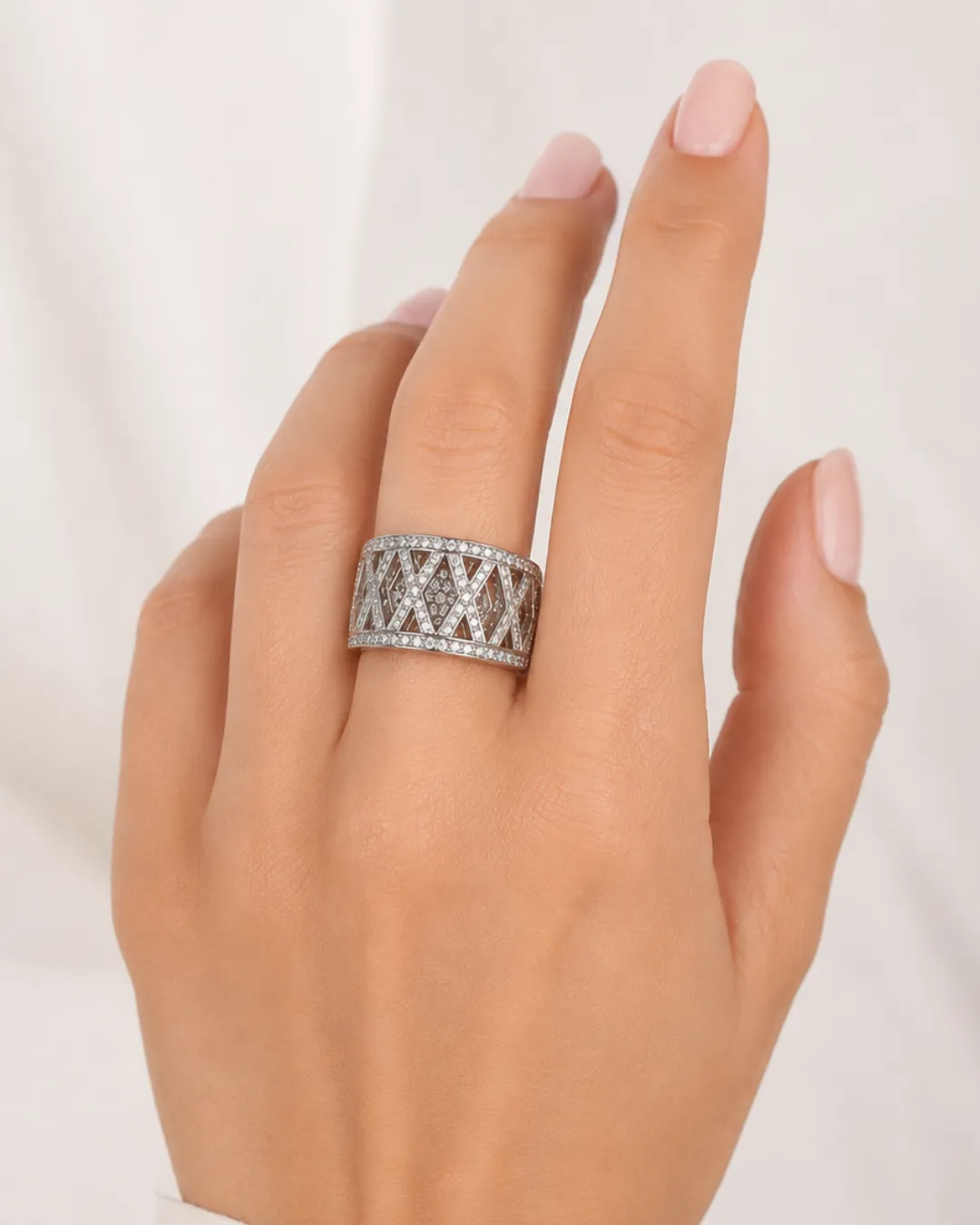 Anello a fascia Recarlo in oro bianco 18kt con diamanti brillanti, foto 5 di 5