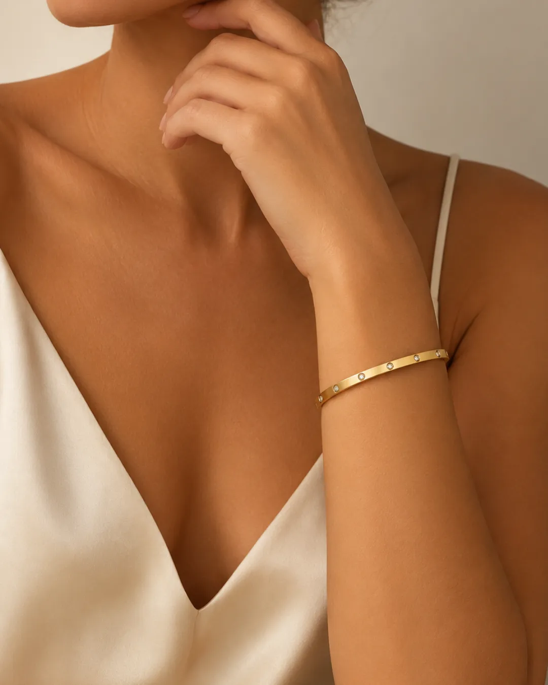Bracciale Cartier Love in oro giallo 18kt con diamanti brillanti, foto 5 di 5